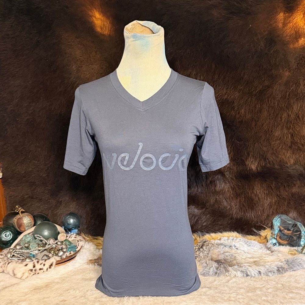 Velocio Gray V-Neck T-Shirt XS (3975) NWT